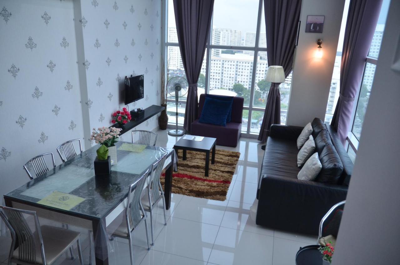 Maritime Suite Duplex Penang- Pemandangan Laut จอร์จทาวน์ ภายนอก รูปภาพ